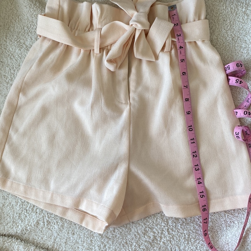 Sugar + Lips | Size Small | Paper Bag Shorts - Picture 3 of 9